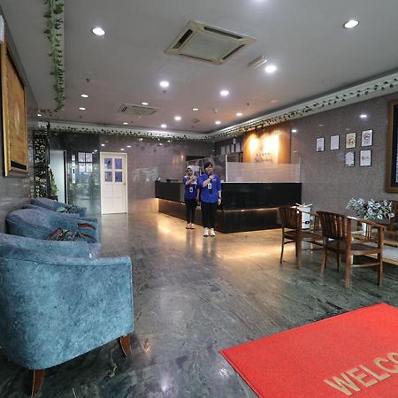 Hotel Sri Puchong Kültér fotó