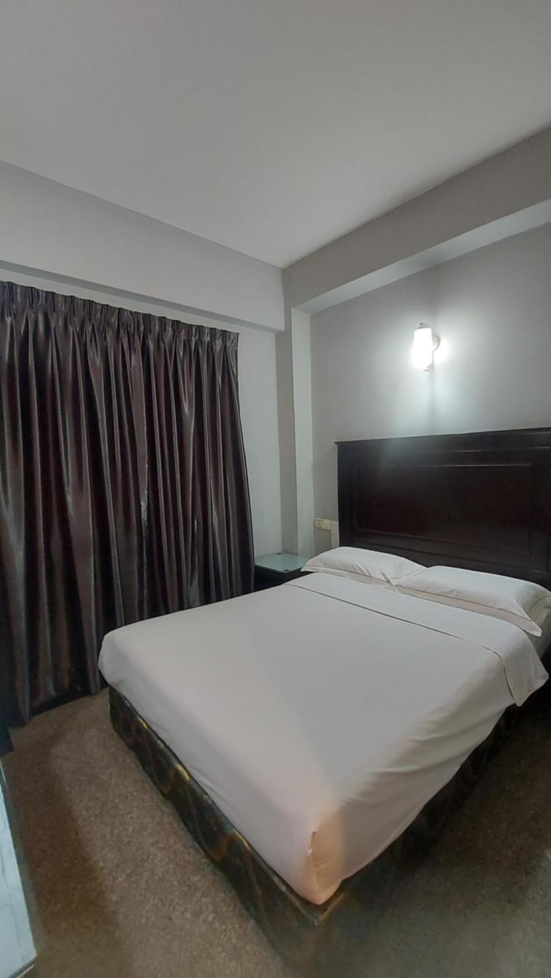 Hotel Sri Puchong Sdn Bhd Kültér fotó