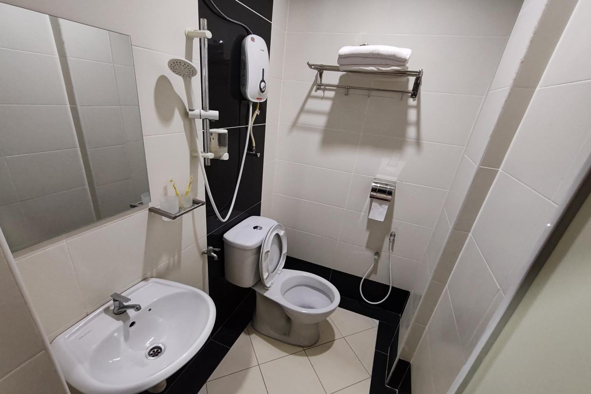 Hotel Sri Puchong Kültér fotó