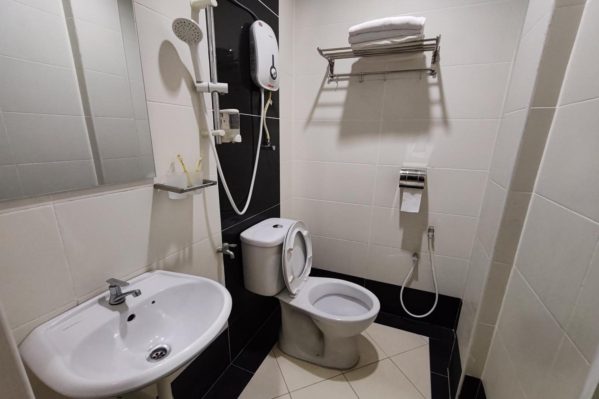 Hotel Sri Puchong Kültér fotó