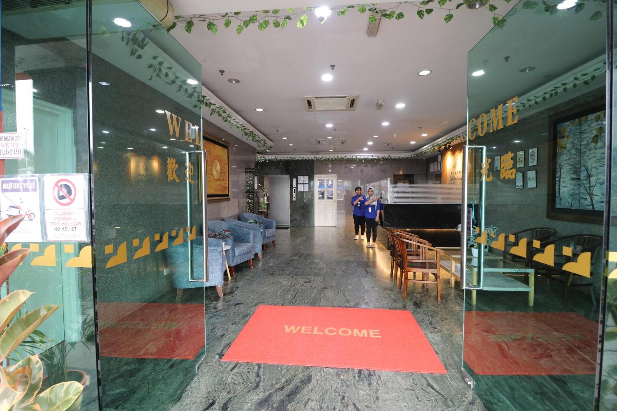 Hotel Sri Puchong Kültér fotó