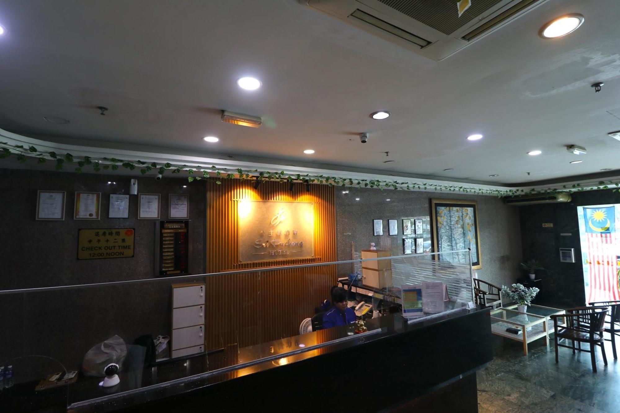 Hotel Sri Puchong Kültér fotó