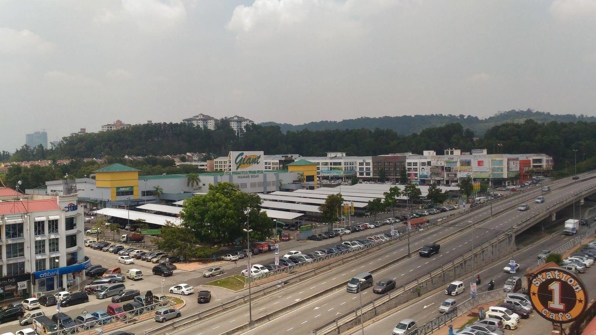 Hotel Sri Puchong Sdn Bhd Kültér fotó