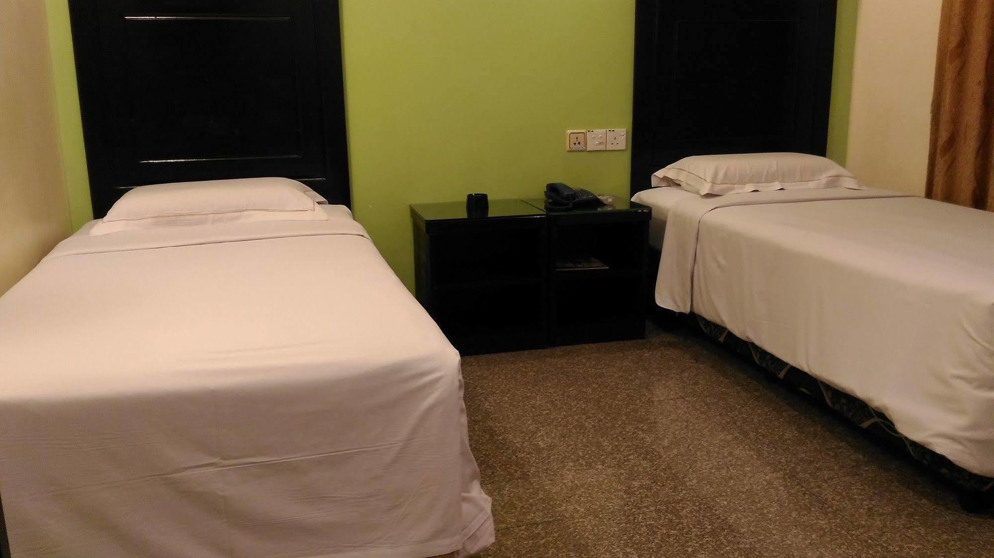Hotel Sri Puchong Kültér fotó